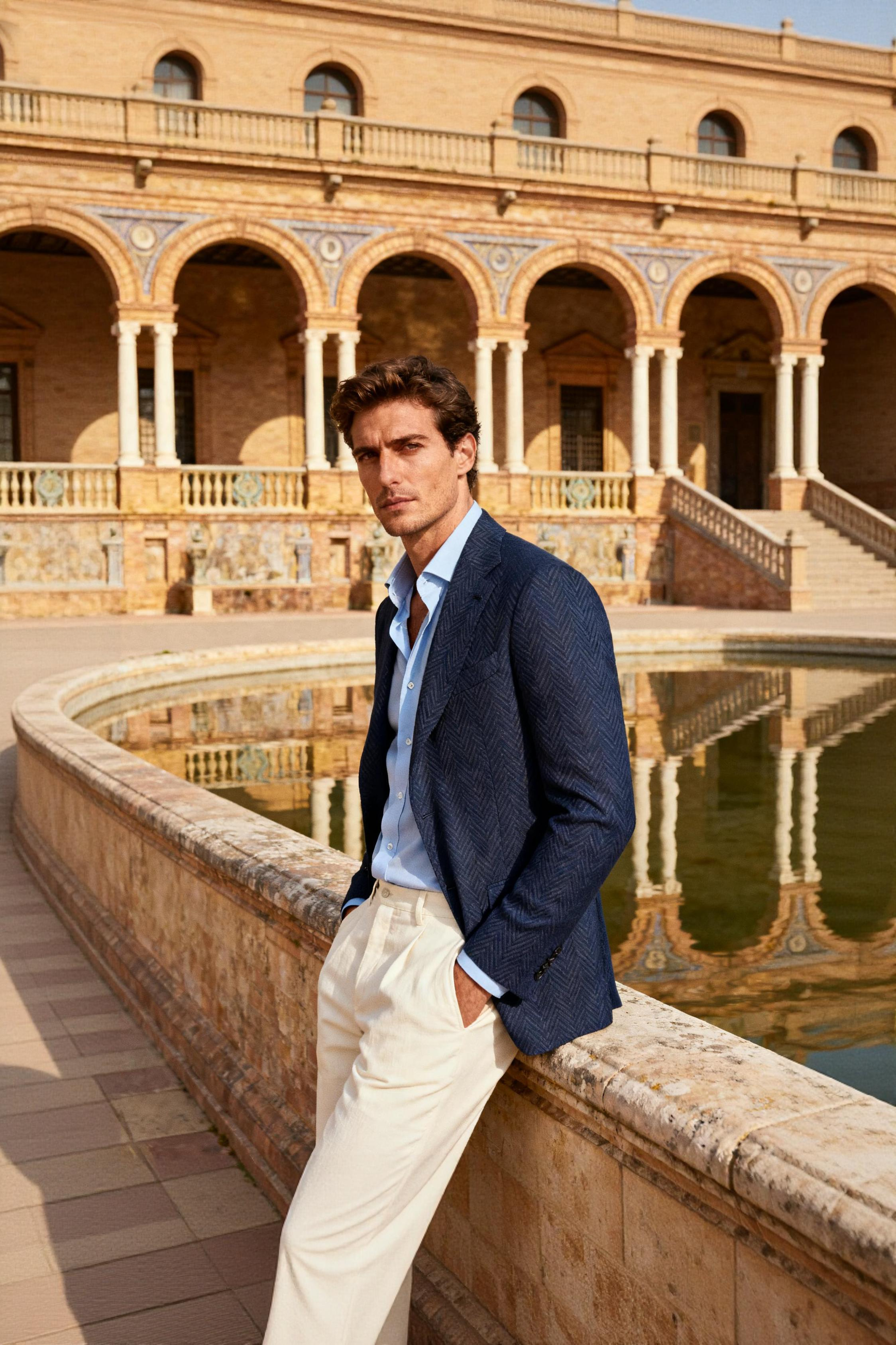 FALCONER navy look